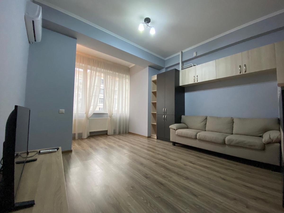 Sky House Central Apartment Chişinău Extérieur photo